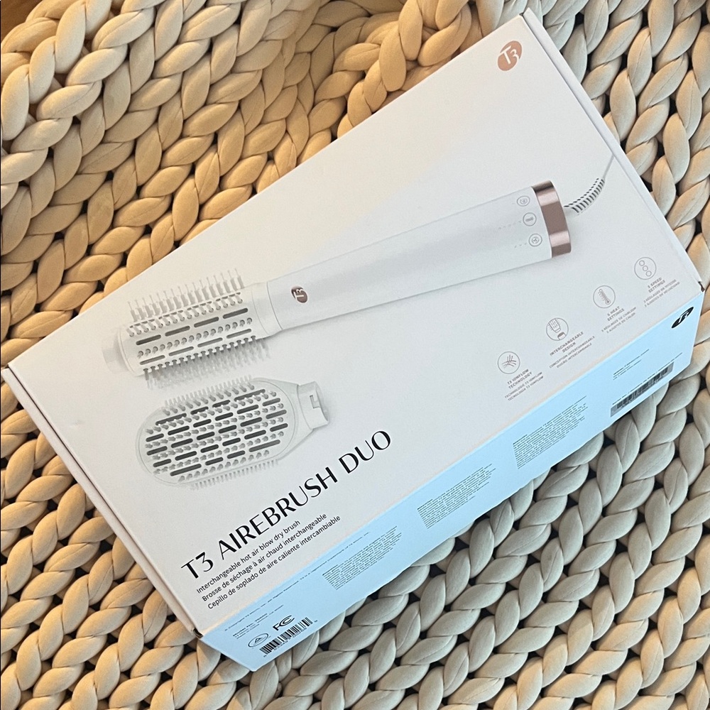 T3 Airebrush Duo Styler in White and Rose Gold